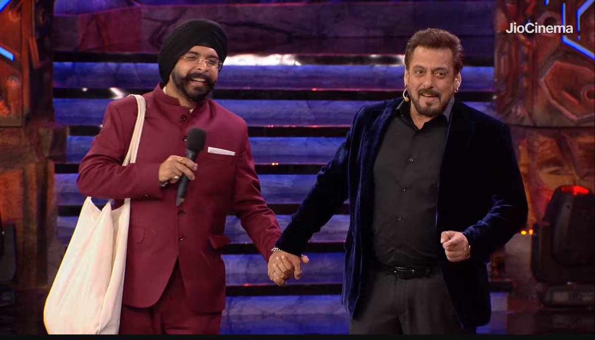 Happy Birthday to the most down-to-earth and best human being of Bollywood, <a href="/BeingSalmanKhan/">Salman Khan</a> Bhai. I spent 10 weeks in the Bigg Boss house and met you numerous times, but never felt like I was talking to any superstar. You were always supportive and kind. Waheguru bless you.