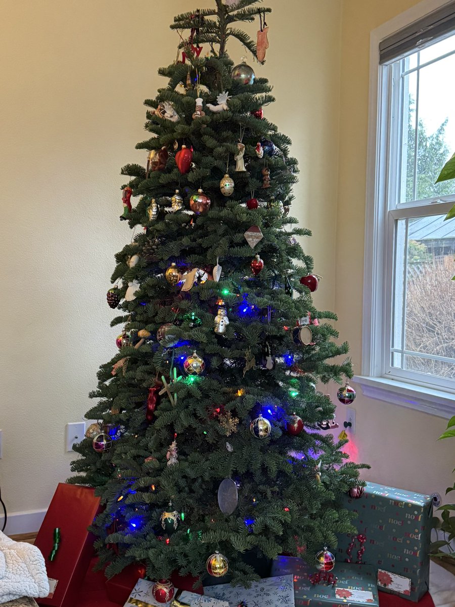 KatLittering's tweet photo. @welliver_titus Merry Christmas! https://t.co/9a3qjKRoJD