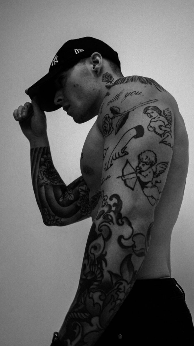 ᅠᅠᅠᅠᅠ
ᅠᅠ
ᅠᅠ     
ᅠᅠ                                 tengo un show pa darte en privado si a vos te interesa.
ᅠᅠ