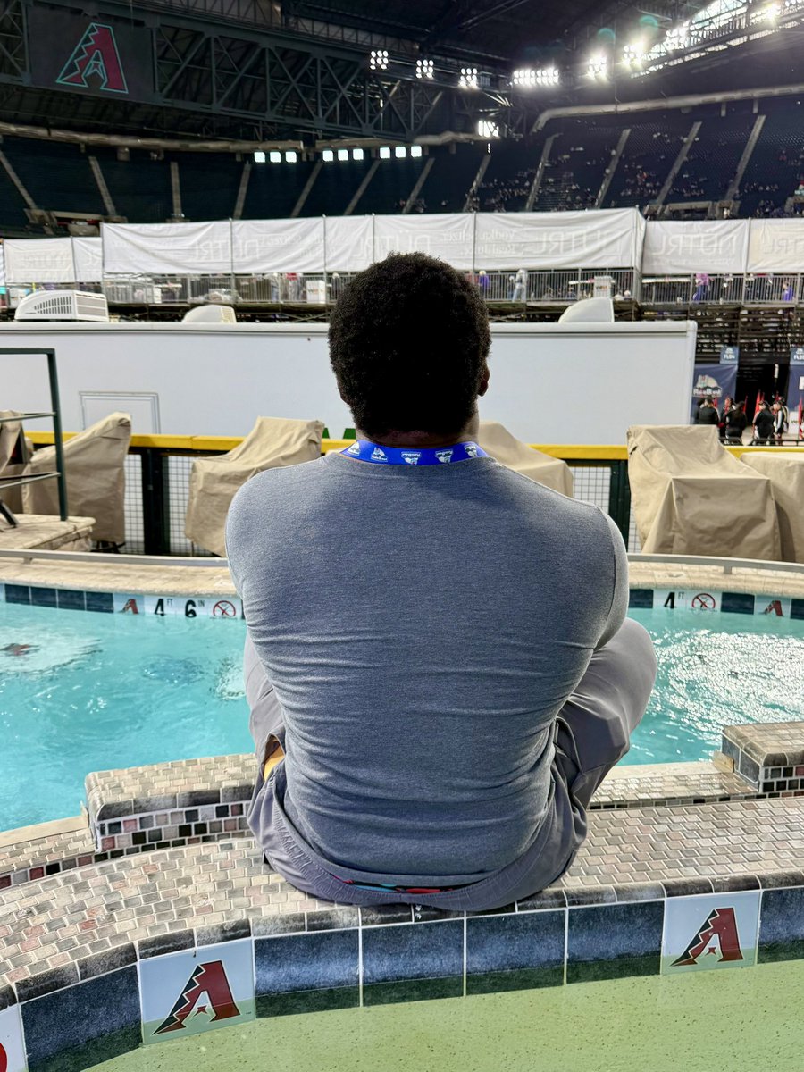 College Football Campus Tour tweet media