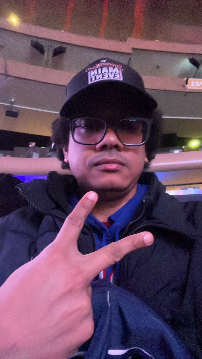 fridayphil's tweet image. #WWEMSG Happy Boxing Day and Happy Holidays to everyone. Enjoy.