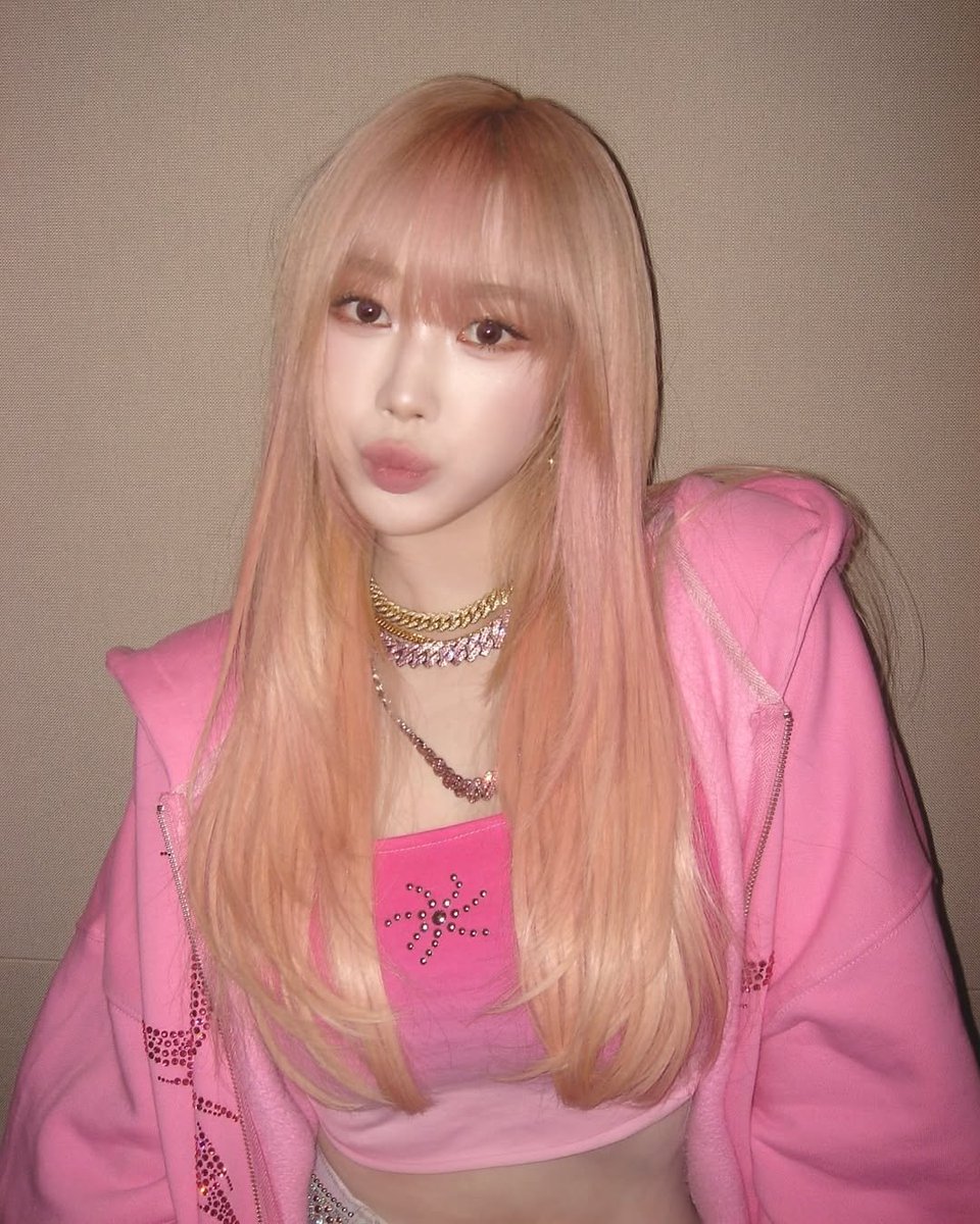 pfelukis's tweet image. boleh bantu rt/retweet? makasih

halo, aku ada 2 layout giselle aespa terbaru yang bisa kamu take sekarang juga via dm. price 5.OOO, payment QRIS, get ava png + free retext. ayo jajan sebelum kehabisan!

#zonauang