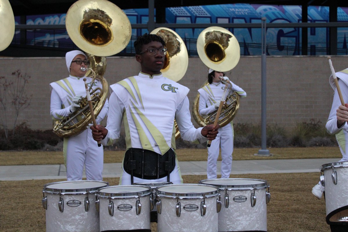 Turning Birmingham white and gold 🤍💛