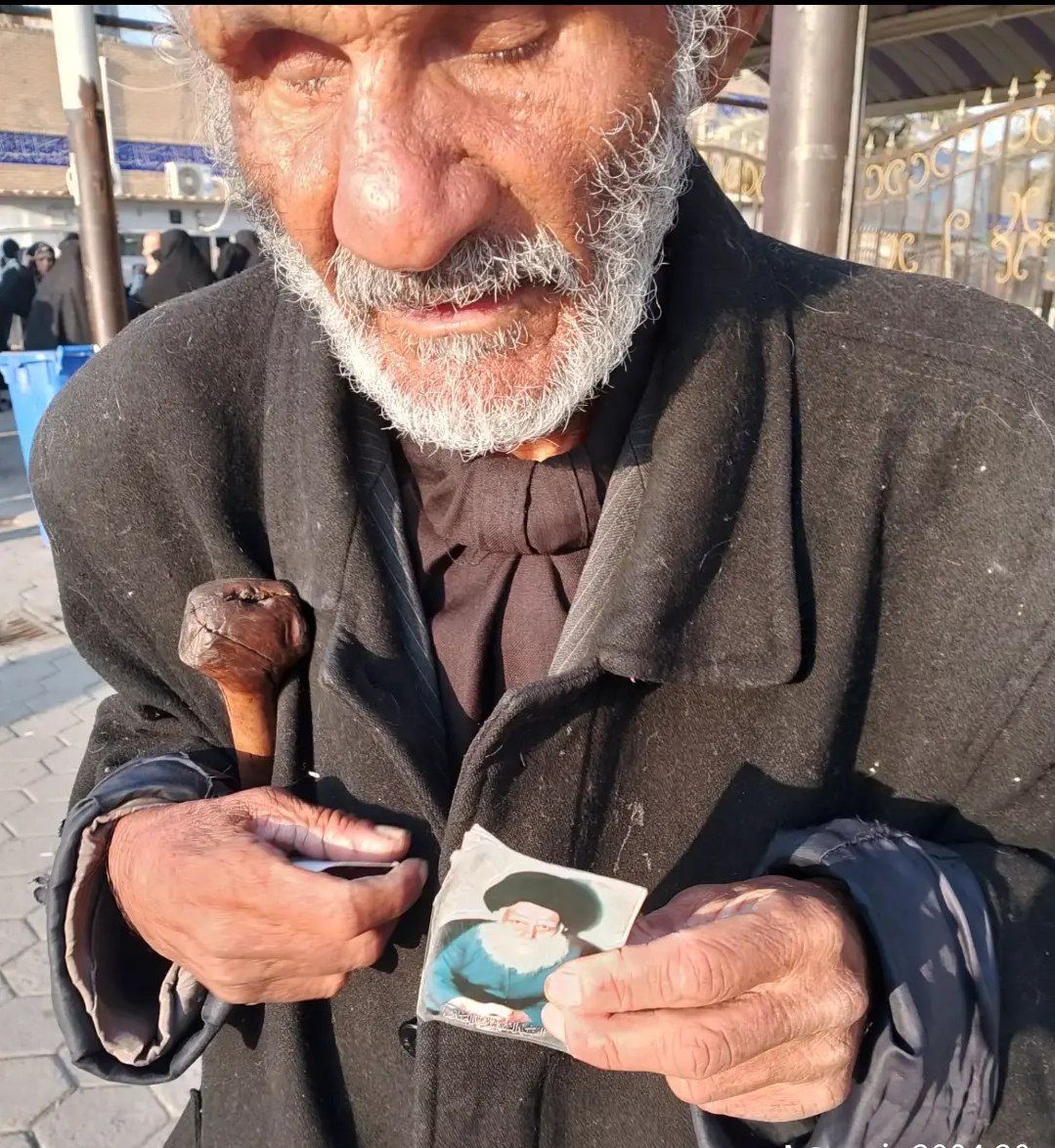 [ #صلاة_الجمعة ]

في الحقيقة أنا أعتقد بأنّنا بعثنا من جديد، بأننا أُحيينا بعد الموت في وجود هذه الصلاة المقدَّسة المباركة.

#المرجع_الأعلى_والولي_العارف
#الشهيد_السيد_محمد_الصدر {قدس سره}