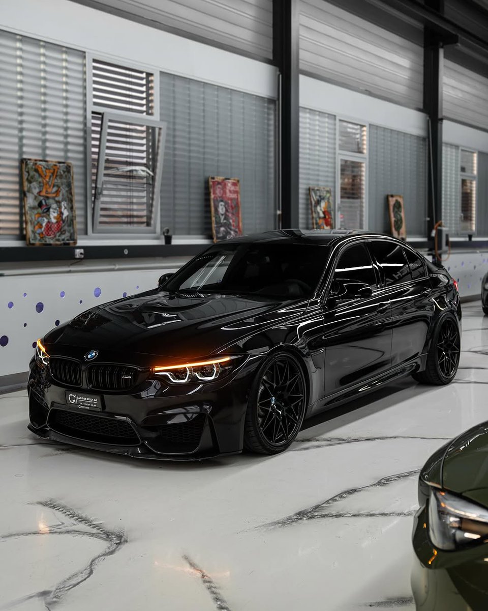 ExoticBMW's tweet photo. Blacked out BMW M3 💣 https://t.co/jNTTqLX6Tk