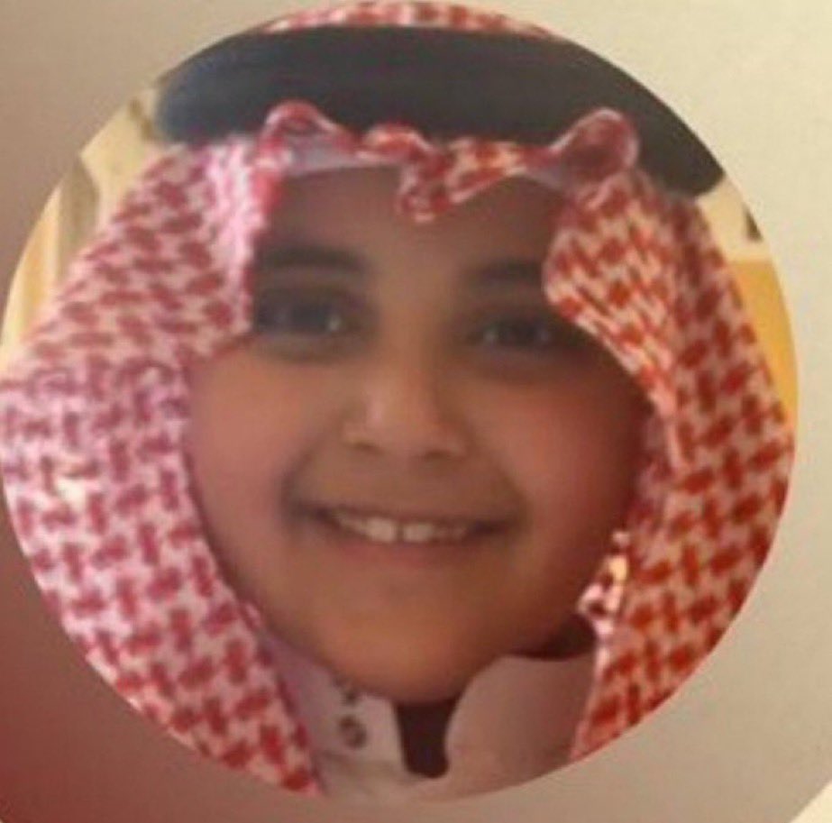 #ابراهيم_المهيدب 

مبرووووك لشبل المهيدب.  لوحدك   رغم صغر سنك استطعت هزيمتهم مع مشاهيرهم تستاهل وفالك الطياره  وهارد لك ياقصرانا😂✌️