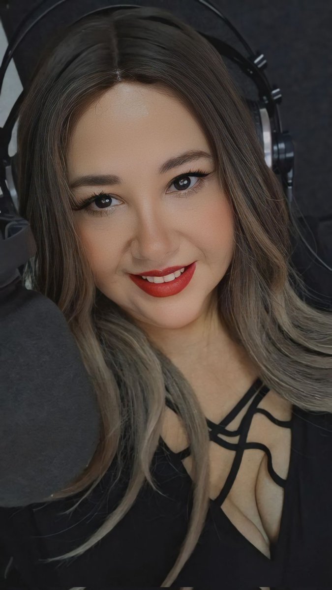 Saludos desde la nueva cabina de <a href="/Corazon973/">Corazón 97.3 GMV</a> 💜💜