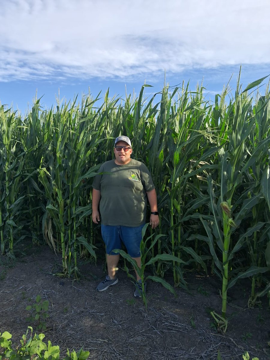 ImhoffDiego's tweet photo. Recorrida a lote de Bórax PWUE en la localidad de Colonia Marina junto a Nicolás de Los Crotti agropecuaria. https://t.co/WHfBWUDYQz