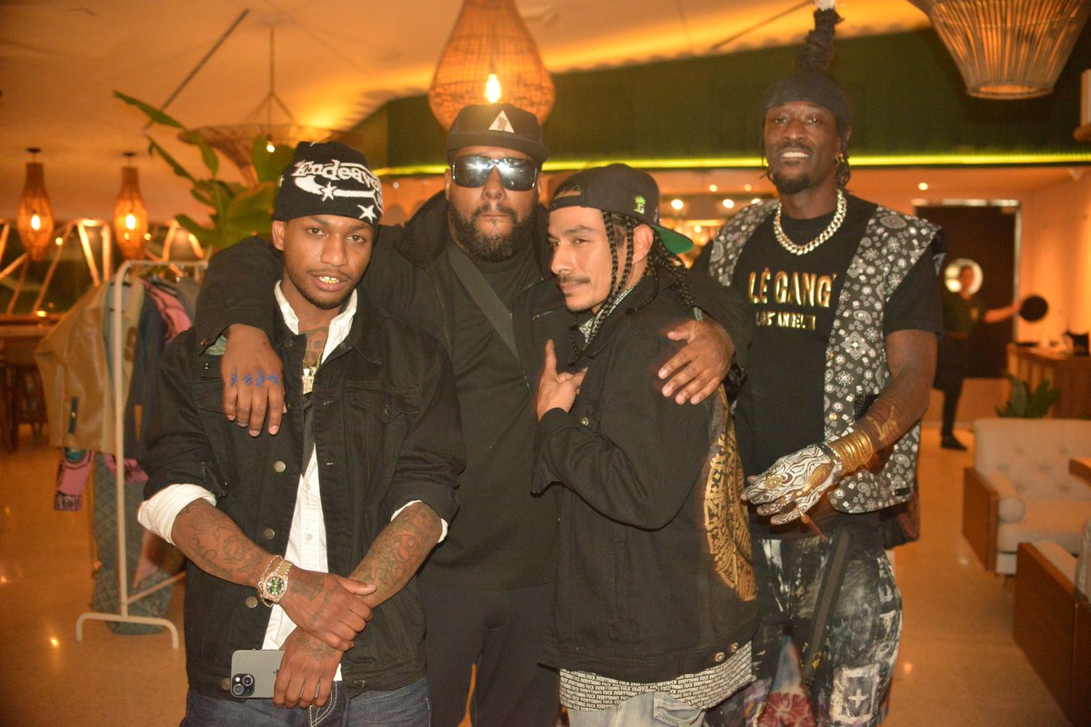 Tonybravado1's tweet image. Been busy af forgot to post these enjoy! 

Our Unreleased private party @RollingLoud weekend hosted by @DRAMsaid @guapdad4000 @nftclt @realartgods