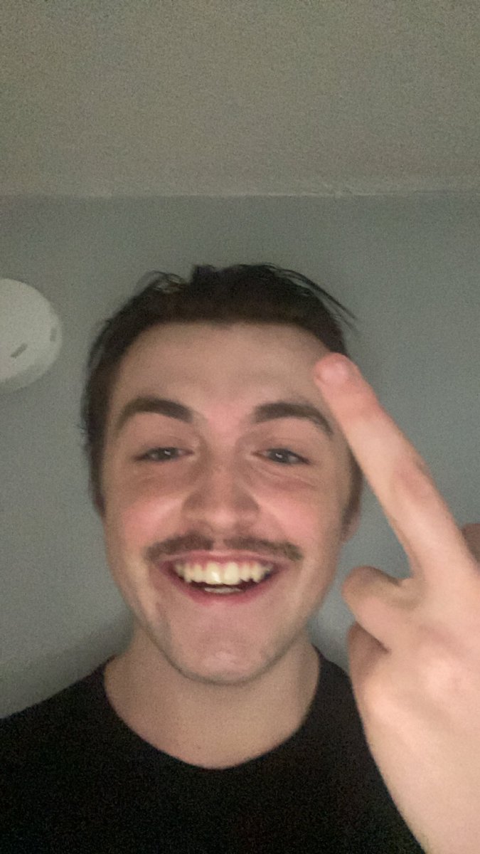 RobbosDayOff's tweet image. daddy’s back!!! 🤪