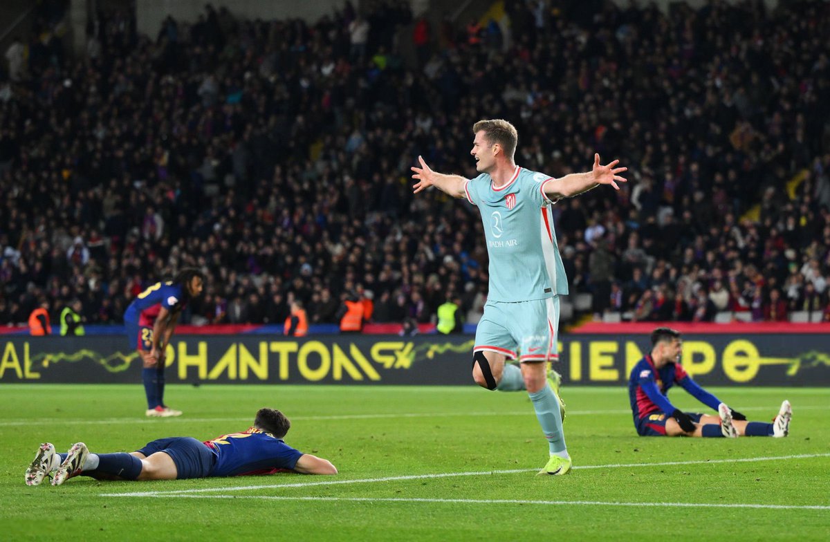 La Liga sube una recopilación de lo mejor de Vinicius en 2024 con una foto editada.  

Han cogido una imagen del gol de Sorloth al Barça y la han editado para poner a Vinicius. Qué vergüenza... ya ni se esconden. 

Madridismo sociológico.