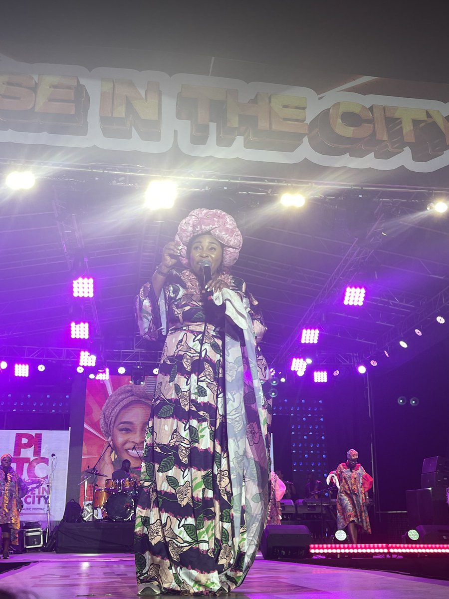 CITY1051's tweet photo. The wonderful @tope_alabi_ at Praise in the City 2024š„š„
Itās PITC 2024, Be there!!!
You donāt have to pay to praiseš„
.
#PITC2024 #Praiseinthecity #PITC2024 #Praiseinthecity #ThanksgivingFestival #youdonthavetopaytopraise https://t.co/6Y5WMVdLtD