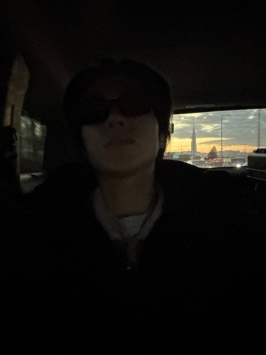 ✎ (slow) tweet media