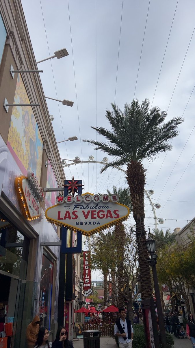 sweetrowena found #cubiecoin in a White vault at this location! Join me playing #cubieverse, It's awesome!   #323756