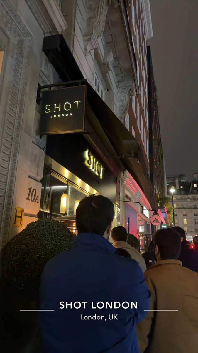 Abdullah_wsa's tweet image. تقهوى ولايشغلك غيب الزمن لو دار 
محبتك منّوة .. ماتجي كل متمنّي 🤍