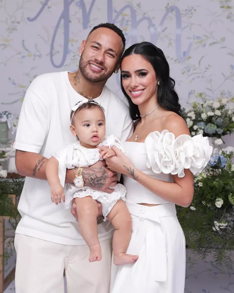 CURIOSIDADE: Neymar fez mais filhos (3) do que gols (1) nos últimos 18 meses.