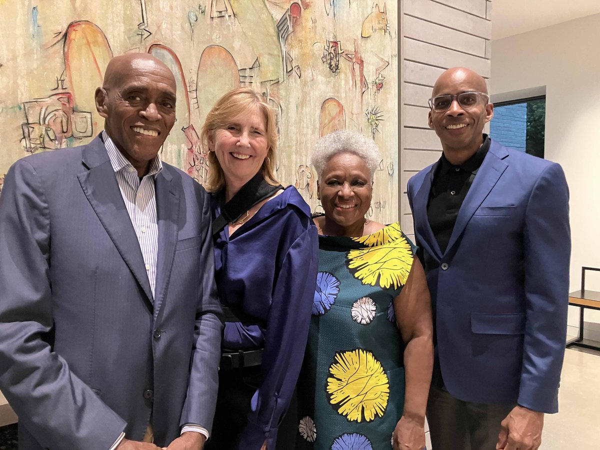 🌟 This holiday season, we spotlight Vicki Meek, artist #35 of 69 supported by the Foundation.

Her work explores cultural memory &amp; social justice. In June 2024, Vicki co-hosted a Foundation event. 

👉 Support the Foundation:
givebutter.com/2025artistinre…