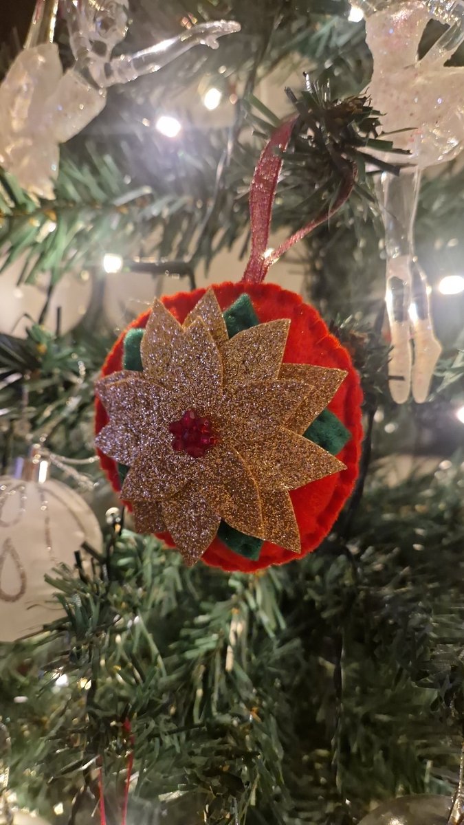 Annie 🌻 tweet media