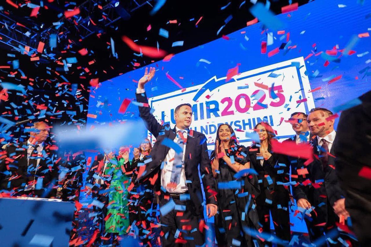 🔥 40 mijë falenderime për Mërgatën! 💜💙

Fitorja e parë elektorale po merr formë sonte! Është e bukur, është freskuese, është vetë ndryshimi i kërkuar tash e sa kohë.

<a href="/LumirAbdixhiku/">Lumir Abdixhiku</a> 

facebook.com/share/p/1AzHwm…?