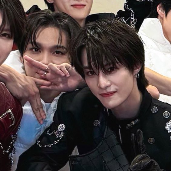 haechan and yangyang reunion 🐻🐑