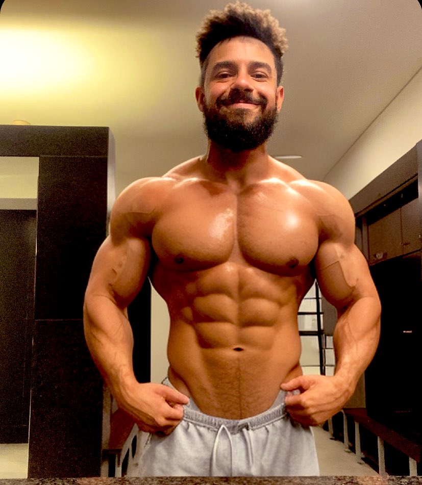 forte_mg's tweet photo. Será que vai dar pra descer pra BC assim? #BC #VaiDescer #NoShape https://t.co/rNNvwPIOse