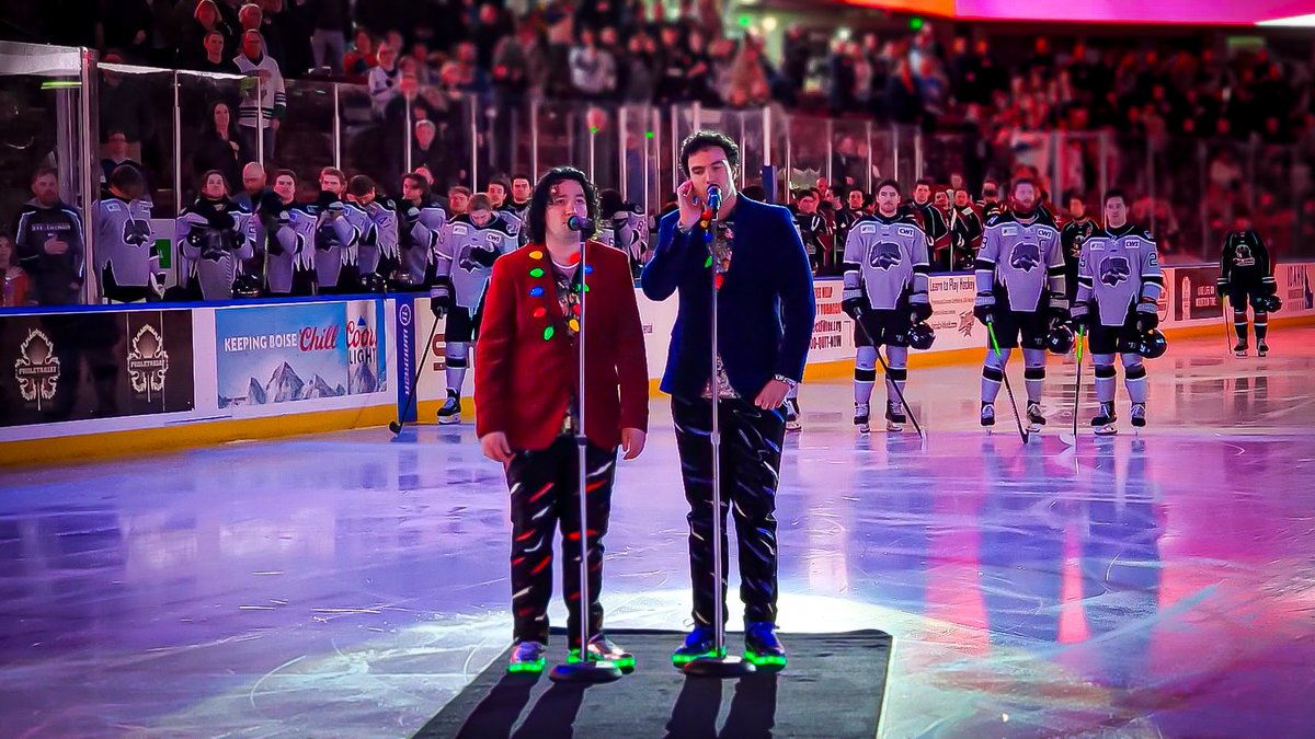 Red Light Challenge tweet media