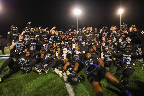 LucasStruck2's tweet photo. As my time in JUCO ended last week no matter the outcome I was very blessed to be apart of @ReiverFootball and grateful for all my teammates and coaches who helped me out I was also blessed with
1st team All American 
1st team All Conference 
1st team All Region
I thank god for https://t.co/YoyEPKZvyA