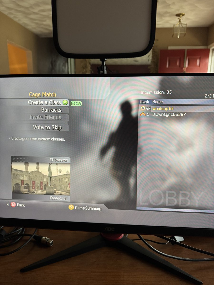 tdawgsmitty's tweet image. Only OG COD players reverse boosted with their friends in cage match to get their gold camos