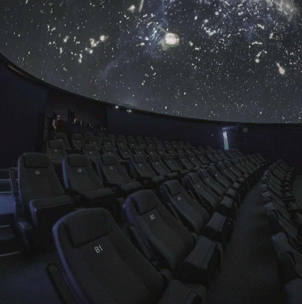 i need to live in a planetarium