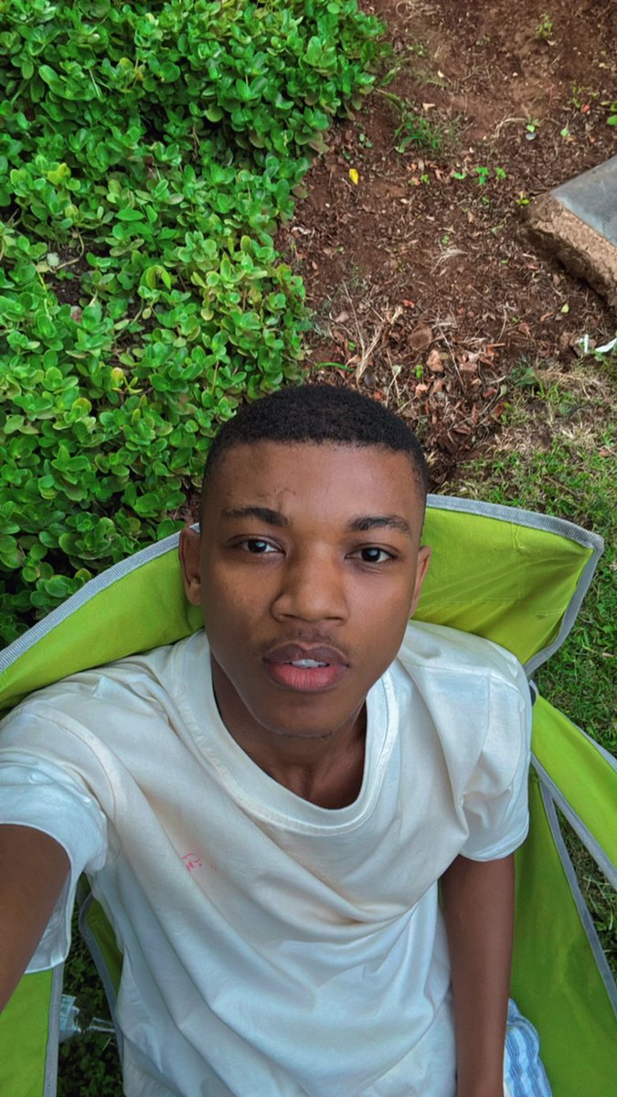 Behrens__'s tweet photo. My skin has absorbed the water in the country in Africa named after its origin, South Africa 🇿🇦. It Feels Good To Be Back Home. https://t.co/1Li6x4rhlc