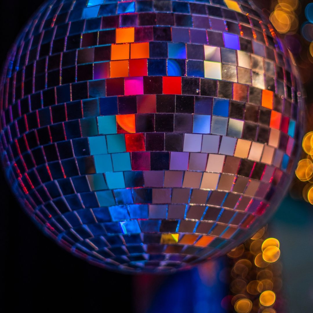Exciting news! We will be adding a midnight ball drop to our already epic New Year's Eve lineup! Join us at the top of the hill as we count down the new year!🎆🎉

See all of our NYE Events!
treetops.com/events/