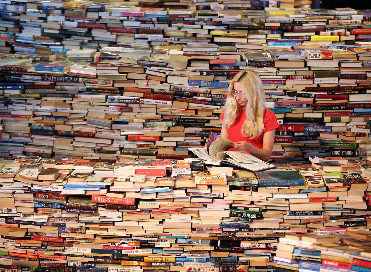 PulpLibrarian's tweet photo. The Japanese word ‘tsundoku’ means ‘buying many books but not getting round to reading them.’ https://t.co/ZZhkbfWDIK