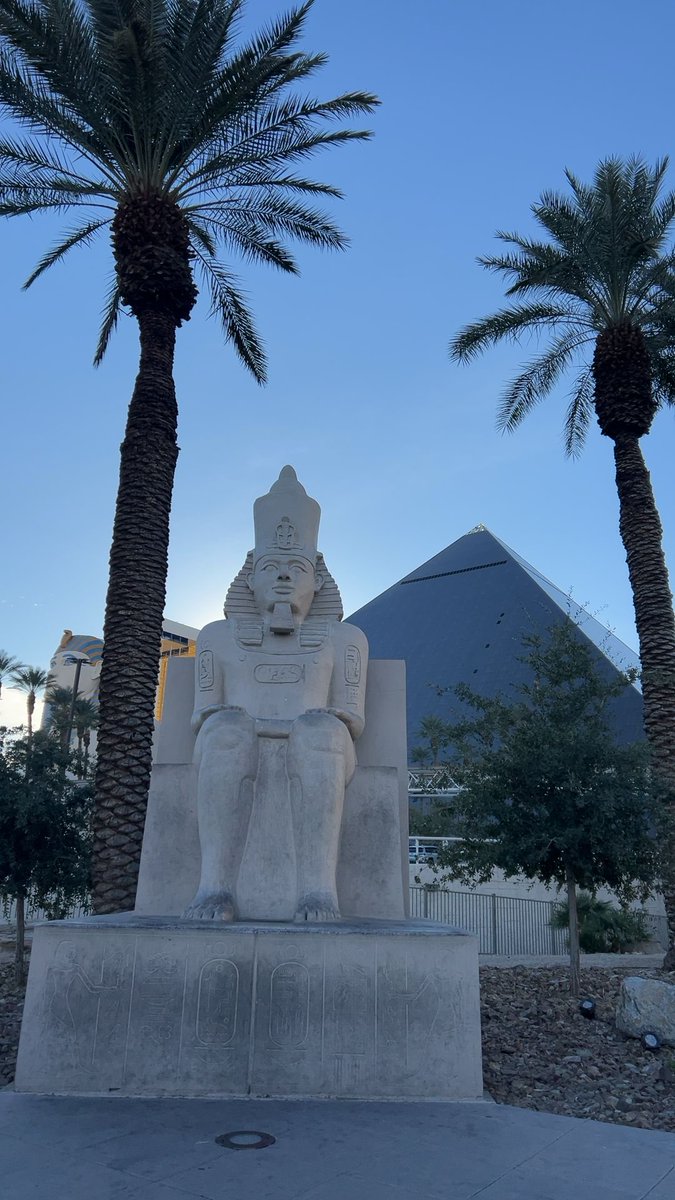 sweetrowena found #cubiecoin in a White vault at this location! Join me playing #cubieverse, It's awesome!   #3038257