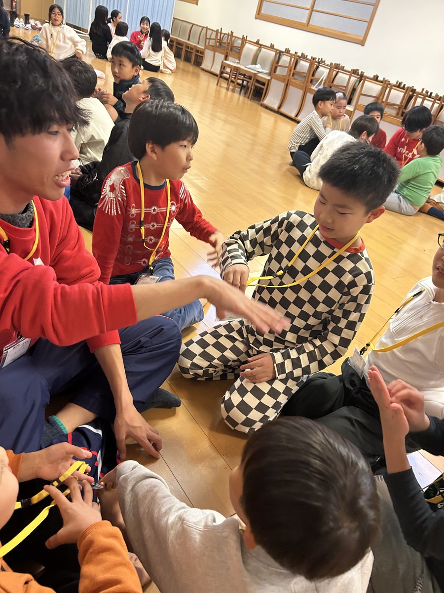 【横浜YMCA冬休みキャンプ　志賀ジュニア1A・Bスキーキャンプ1日目報告】
1日目はバス移動の時間が長かったですが、レクリエーションなどを行い、楽しく過ごしました。
omoiwotunaguzz.blogspot.com/2024/12/ymca1a…

#横浜YMCA #冬休みキャンプ #志賀スキー