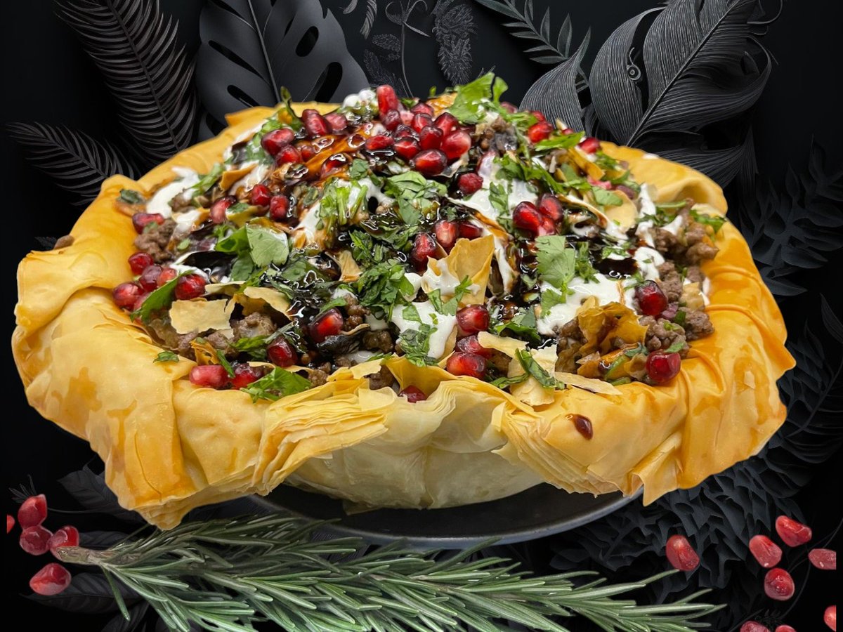 ChefAnoush's tweet image. youtu.be/qPYdh4a6zUw
Fatteh Arayes on Chef Anoush style 😍