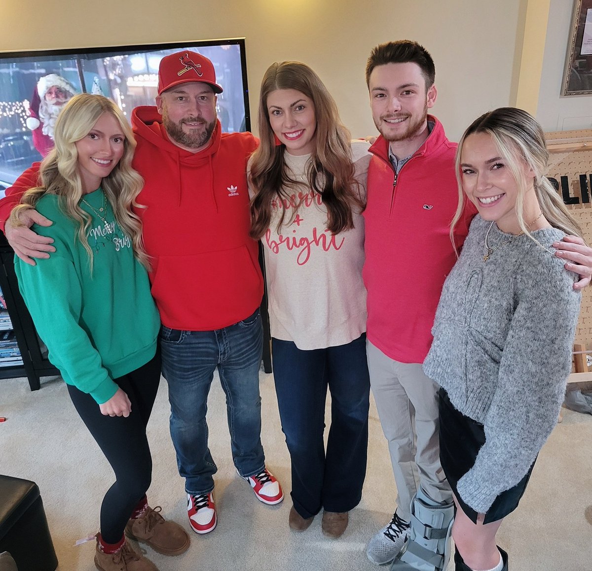 Merry Christmas!! I am so thankful for my family this holiday!! ❤️🎄