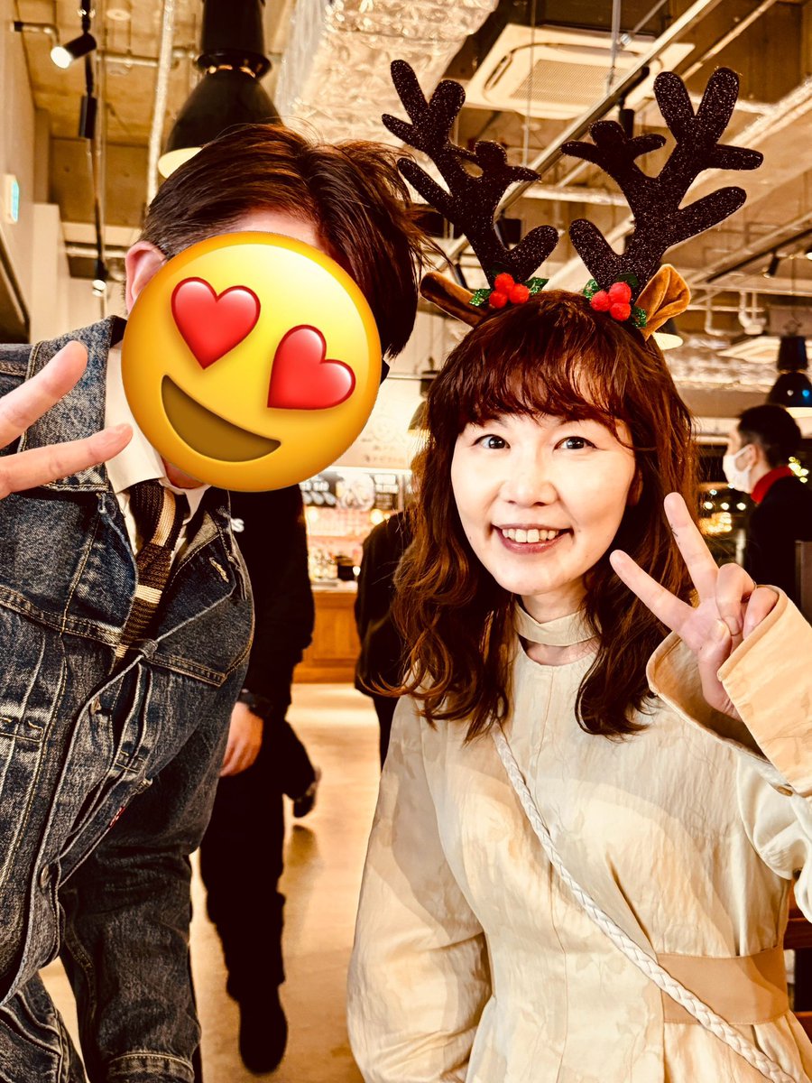 komatsu69's tweet photo. おのえさん おヒツです🇫🇷
#Toothmart City pop Christmas party の余韻に浸ってます〜📻🤗
#GOODBYEAPRIL に出会えたこと、向かいに座られたリスナーさんとお話出来たこと、そして、おのえさんとお話しできてとっても幸せなXmasを過ごすことが出来ました☺️
LIVE音源🎸最高😆🔁
#おのえ765 https://t.co/iFmnecEMQ0