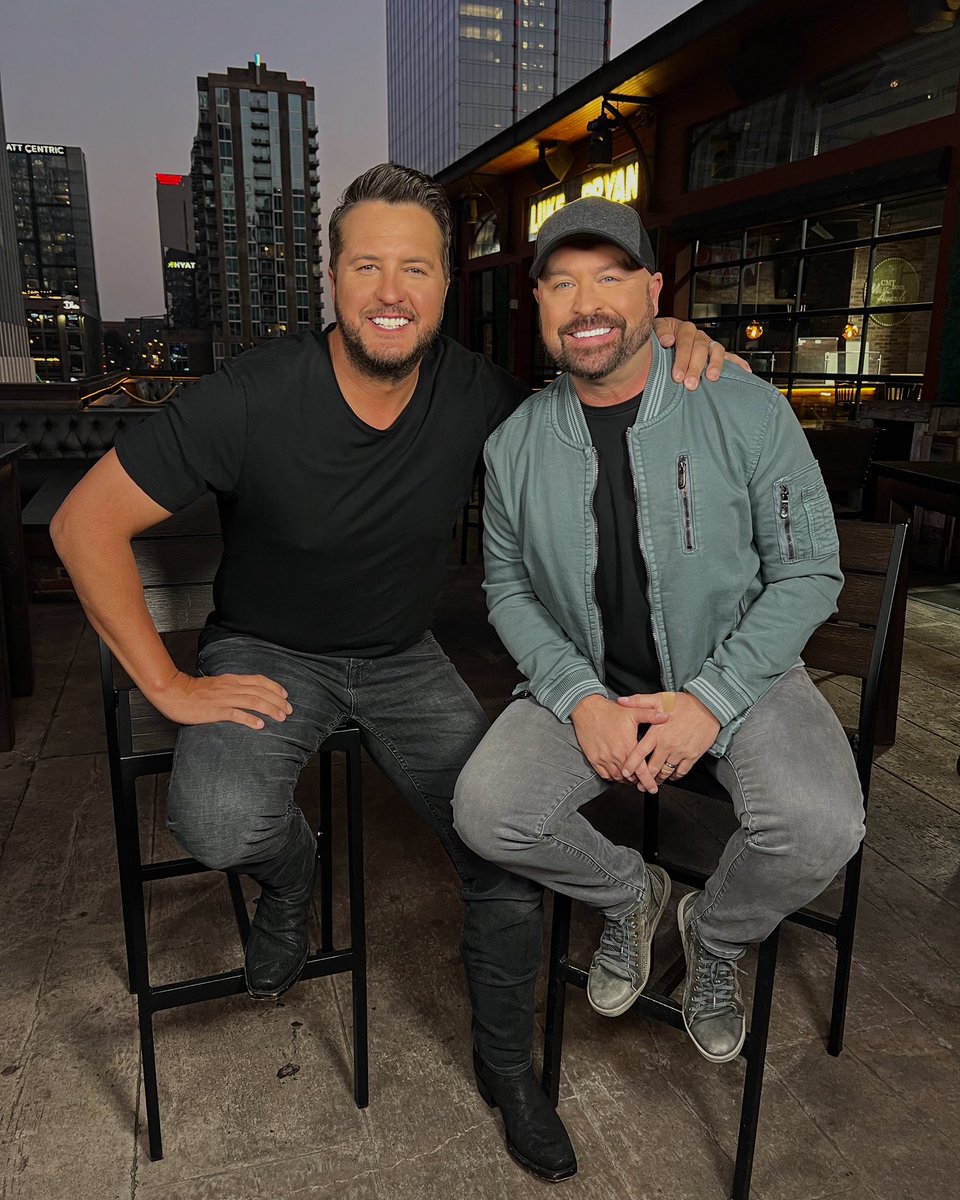 Luke Bryan is back on CMT this weekend! What’s his New Year’s resolution? Plus Crash My Playa, staying up with Gen Z &amp; more —Hot 20, Saturday &amp; Sunday 9am/8c <a href="/CMT/">CMT</a> <a href="/lukebryan/">Luke Bryan</a> <a href="/cmtHot20/">CMT Hot 20 Countdown</a>