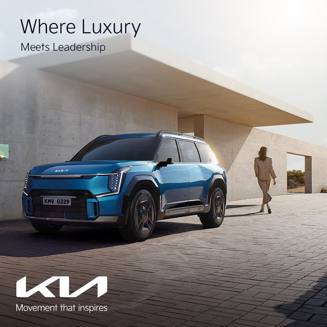 KiaJourney2025's tweet photo. Tetap tampil maksimal dalam setiap langkah karier Anda dengan Kia EV9 yang penuh inovasi.
Kia Indomobil
#KiaMovingWithYou #MovementThatInspires #KiaAwesome #EV9 #MyKia #KiaIndonesia #LifeWithKia #Kia #IndomobilKia #KiaIndomobil https://t.co/ZBME1SzUZd