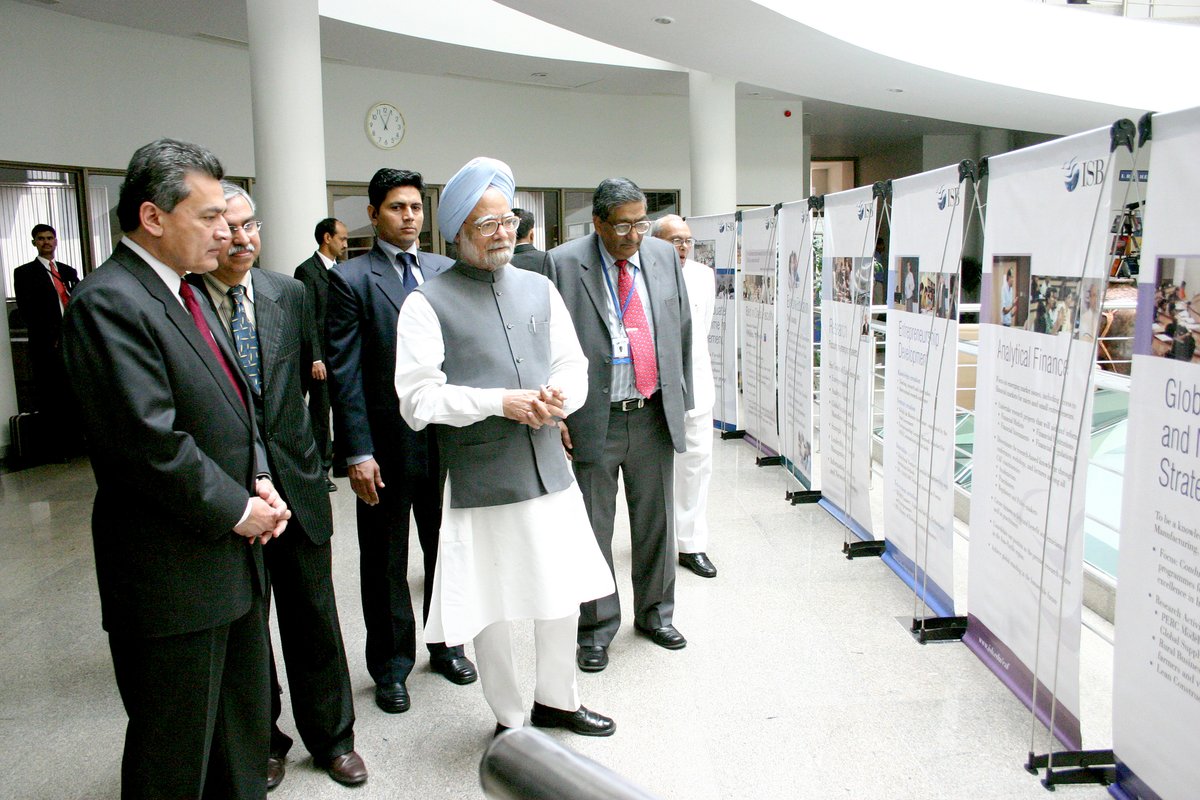 The ISB community shares the grief of the nation on the passing away of Dr Manmohan Singh, Former Prime Minister of India. ISB had the honour of hosting Dr Singh as the chief guest during its 5th year celebrations in 2006, where he delivered the inaugural address.

In 2017, he