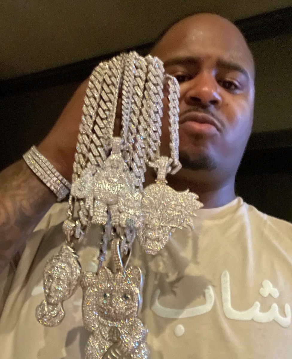 We all know who really had the best jewelry LONG LIVE THE RULER❄️😈