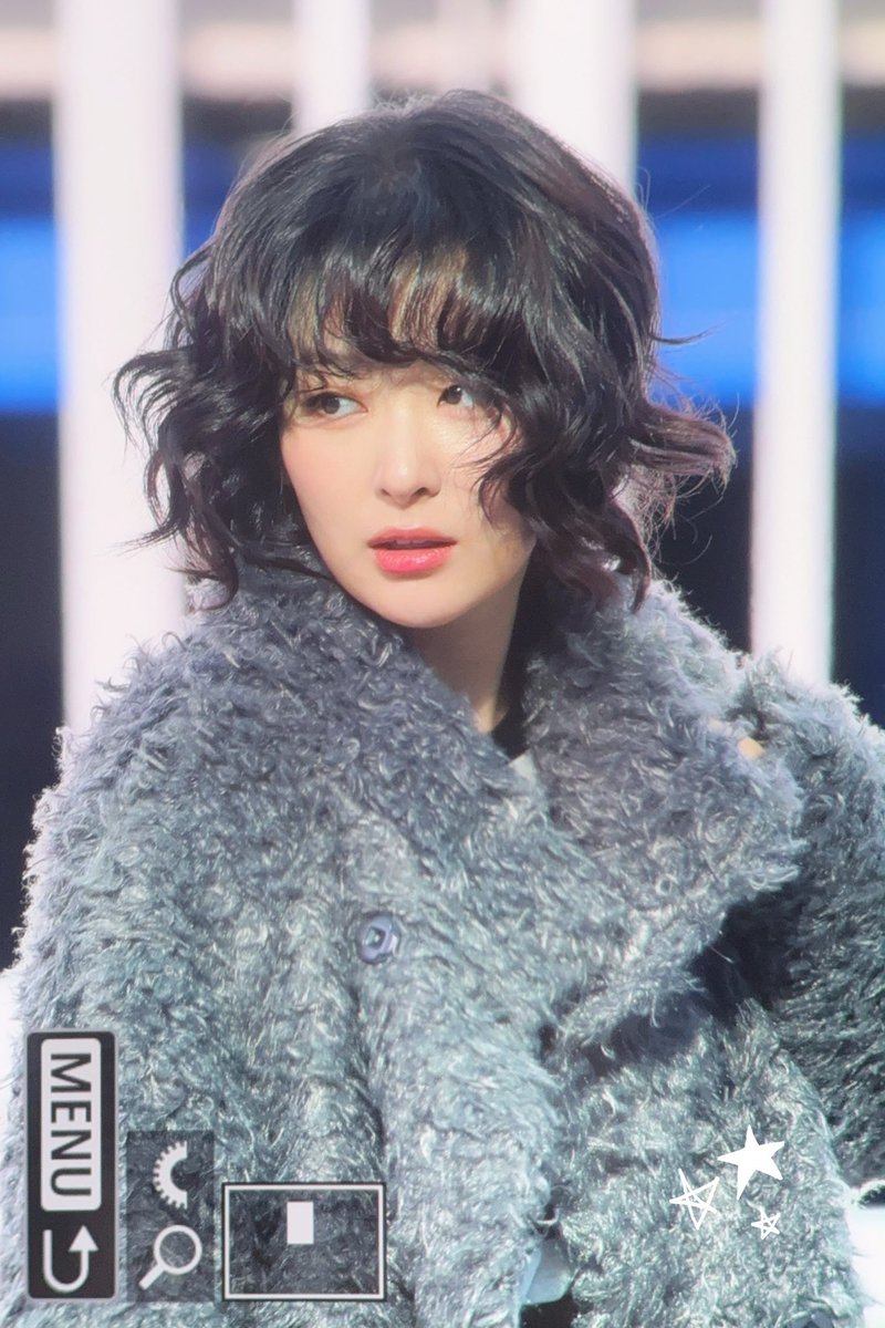 KSEULGILOOKS's tweet photo. she looks unreal

#슬기 #SEULGI https://t.co/36HWCsJ49a