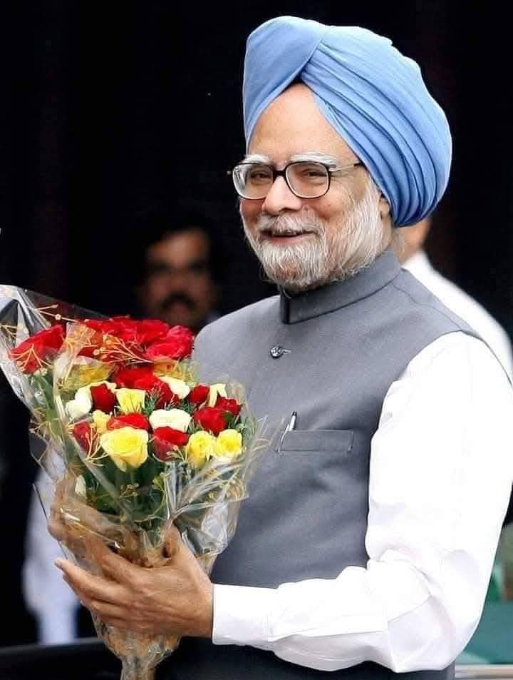 देश के पूर्व प्रधानमंत्री डॉ. मनमोहन सिंह जी के निधन से गहरा दुख हुआ। उन्होंने अपने आर्थिक सुधारों से भारत की अर्थव्यवस्था को नई दिशा दी उनका योगदान हमेशा याद रखा जाएगा। ईश्वर उनकी आत्मा को शांति प्रदान करें 🙏🙏🙏
