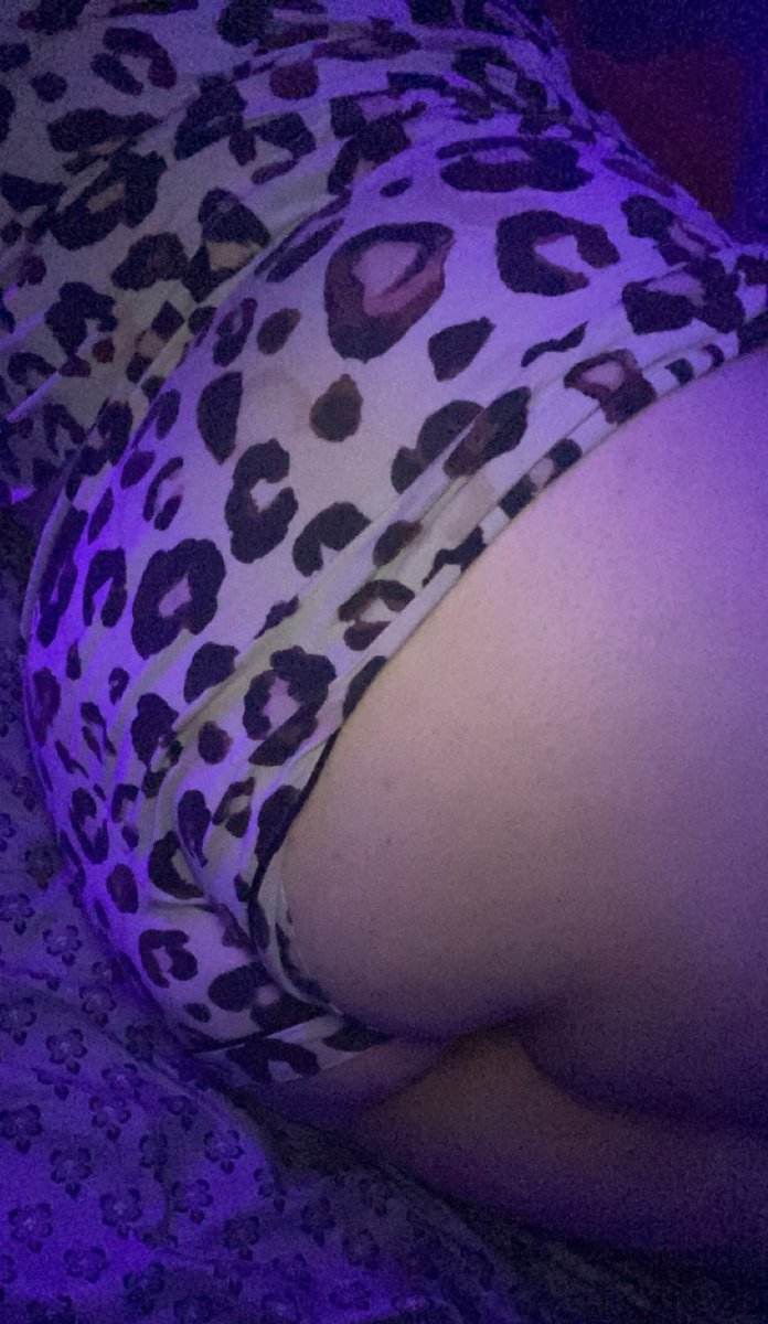 MariexPics's tweet photo. my pjs are cute right? #nsfw #nsfwtwt https://t.co/YKICZofDIC
