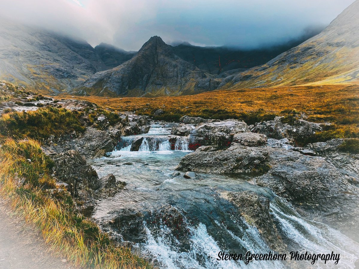 The Fairy Pools 🏴󠁧󠁢󠁳󠁣󠁴󠁿 Skye
#photographer #photography #PhotographyIsArt #Skye #landscapephotography #beautiful #landscape