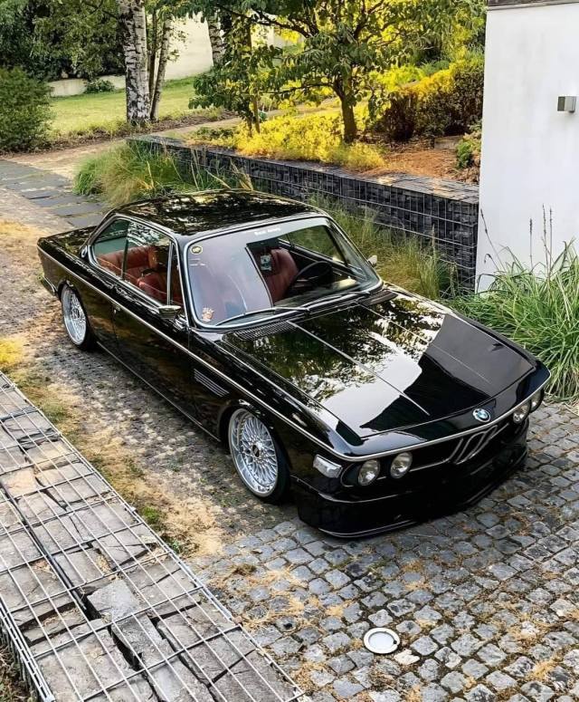 Retromania4ever's tweet photo. BMW E9 🖤 
🇩🇪 #Motorsport https://t.co/KaBcsgGlGw