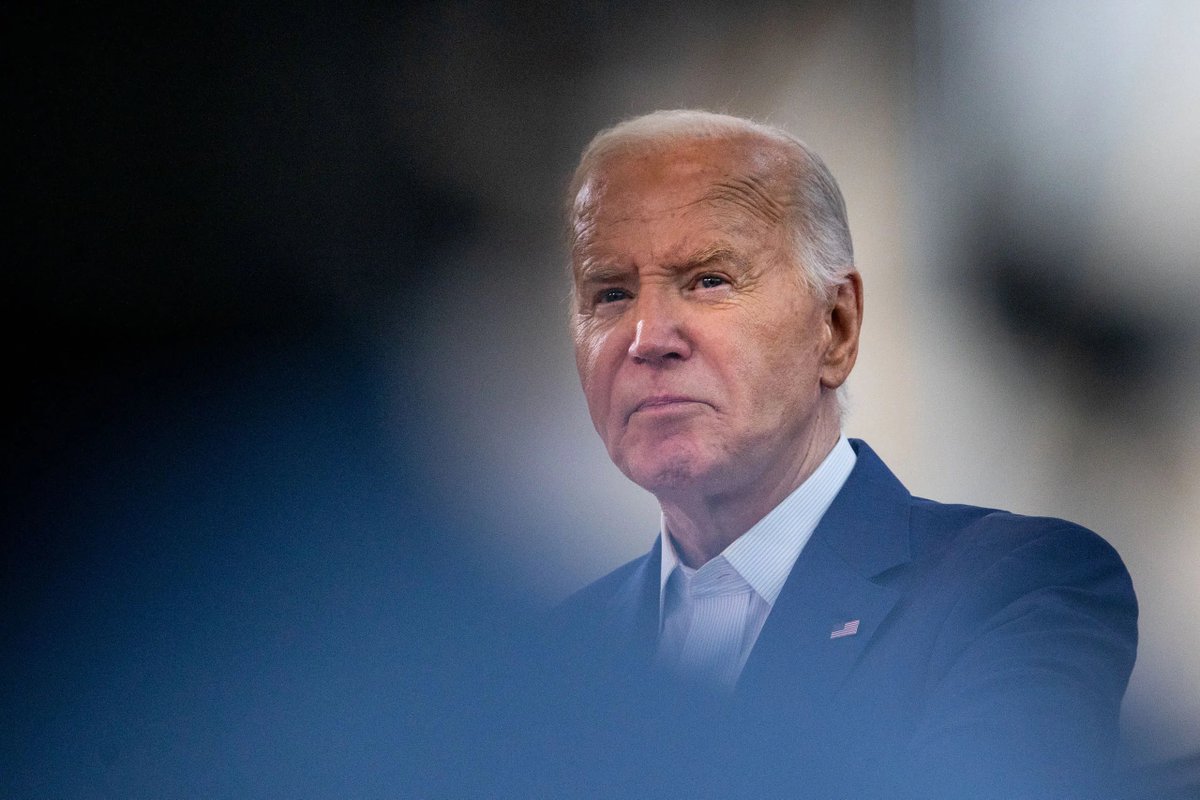 bennyjohnson's tweet photo. 🚨BREAKING: A former senior FBI scientist, Jason Bannan, says the FBI was prevented from briefing President Biden on evidence supporting the lab leak theory for the origin of COVID-19. https://t.co/a87zJVYa15