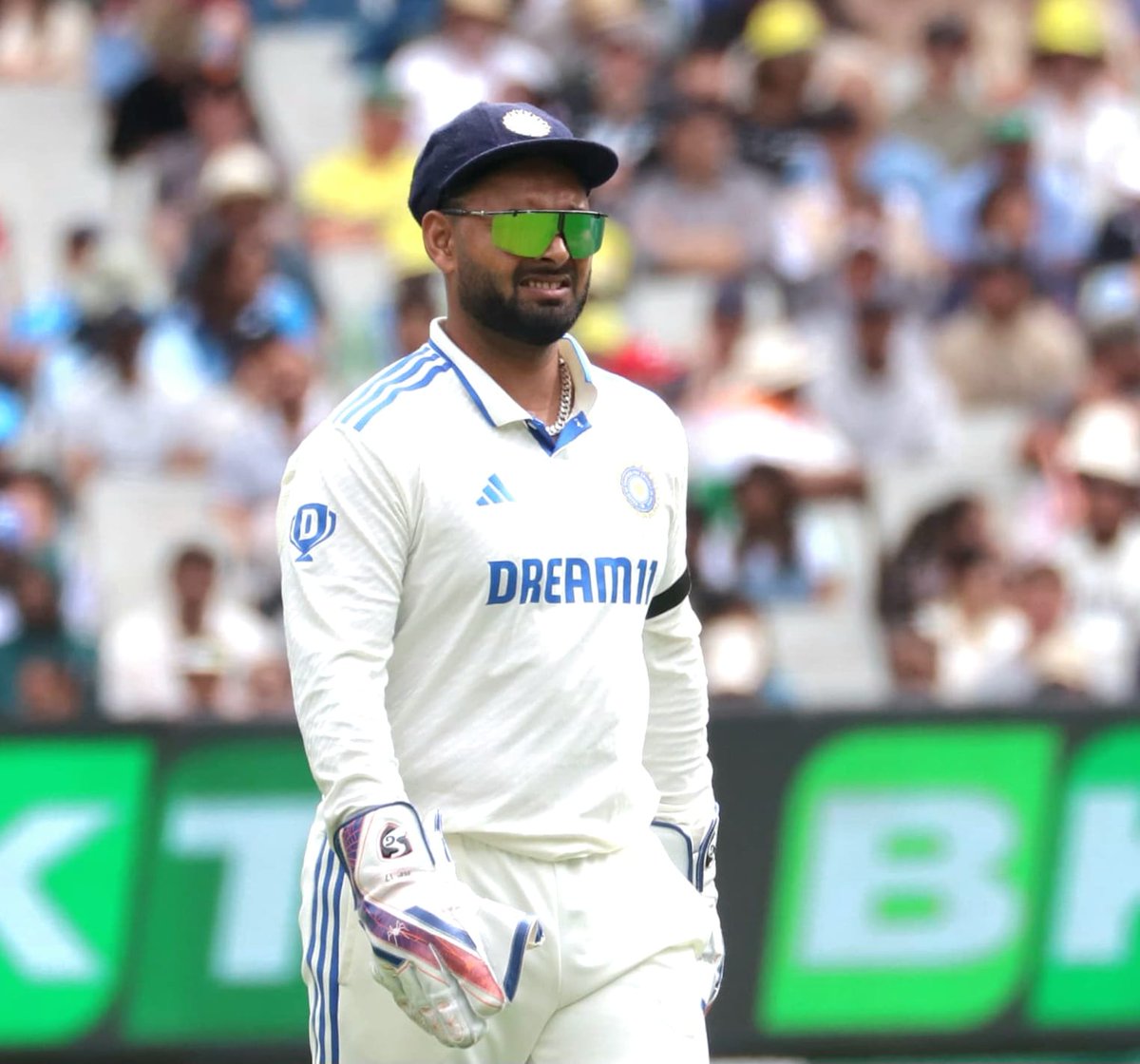 BCCI's tweet image. The Indian Cricket Team is wearing black armbands as a mark of respect to former Prime Minister of India Dr Manmohan Singh who passed away on Thursday.