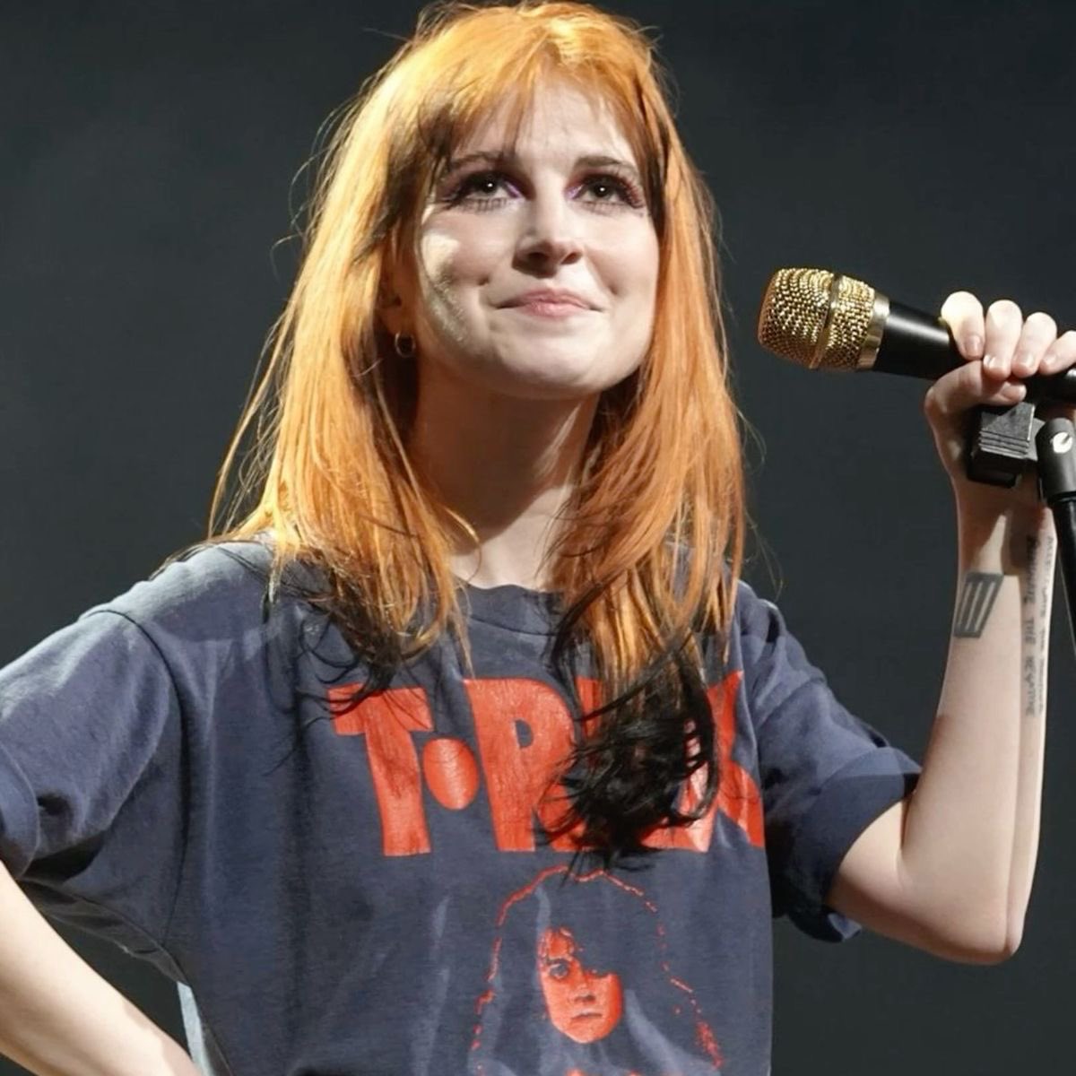 icaughttmyself's tweet photo. happy birthday hayley 🎈 https://t.co/o2qfG5S4Hq