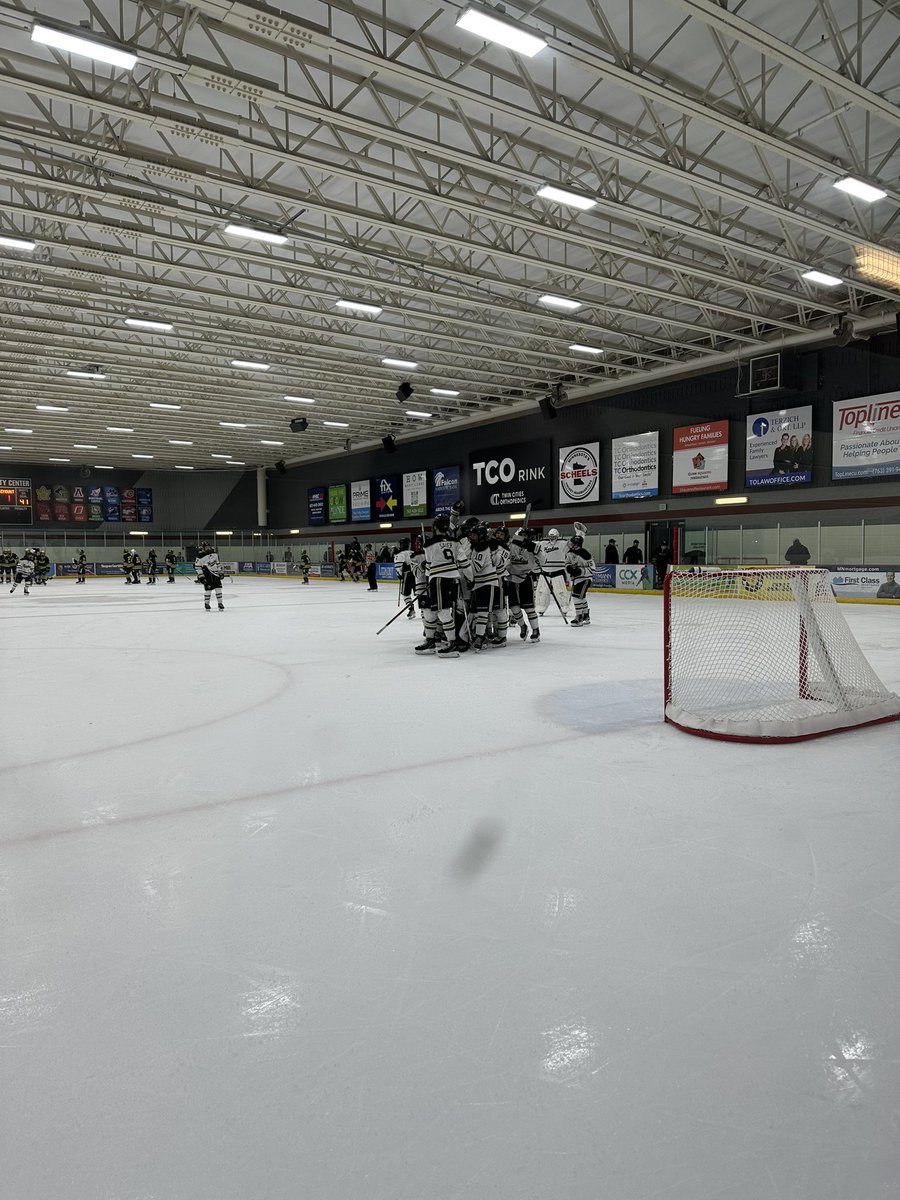 Huskies win!!! 

6-1 over Rosemount!